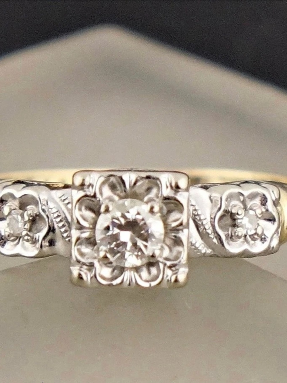 Vintage 14k Yellow & White gold, natural diamonds, size 4